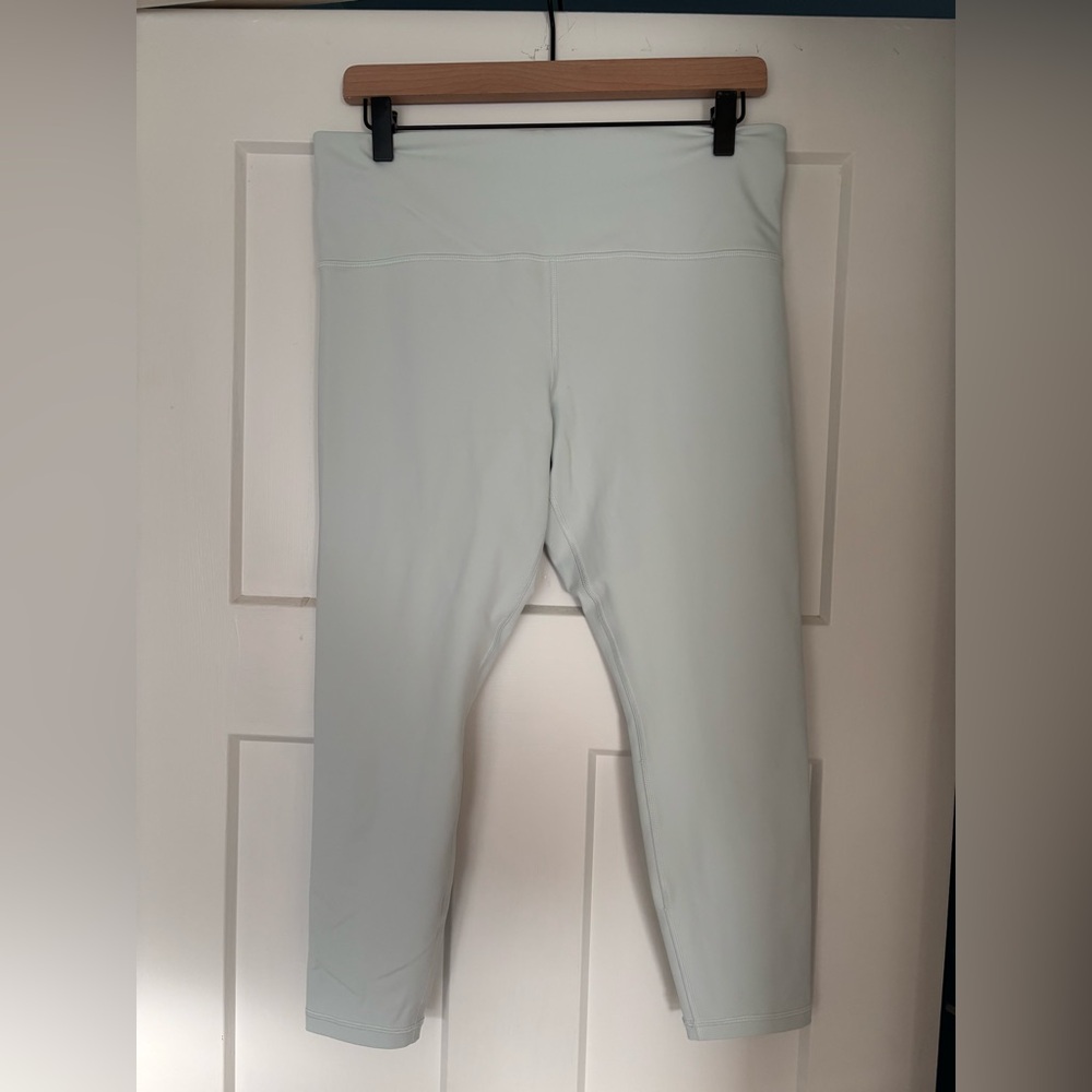 Athleta Ultra High Rise Elation 7/8 Leggings in Glacier